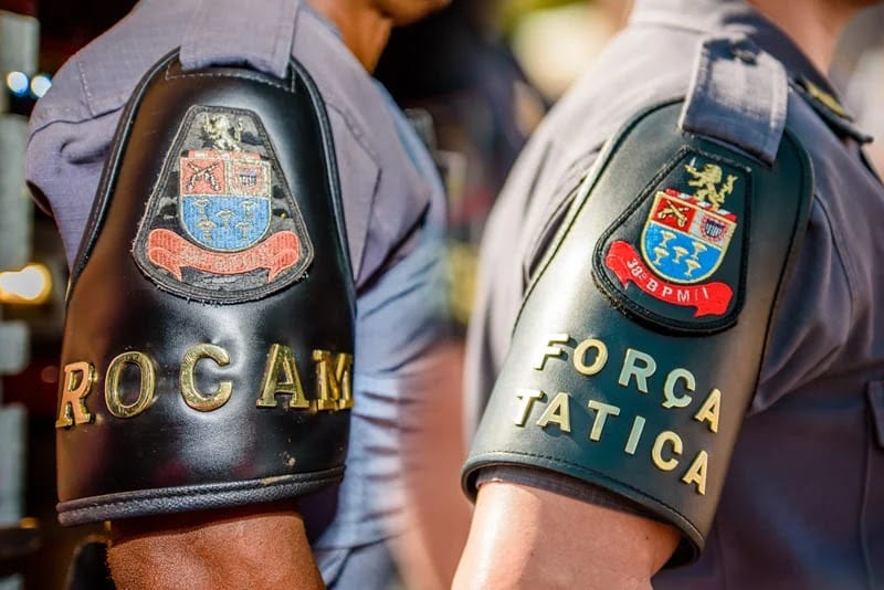 Rocam Aborda Carro Alugado E Prende Dois Procurados Pela Justi A