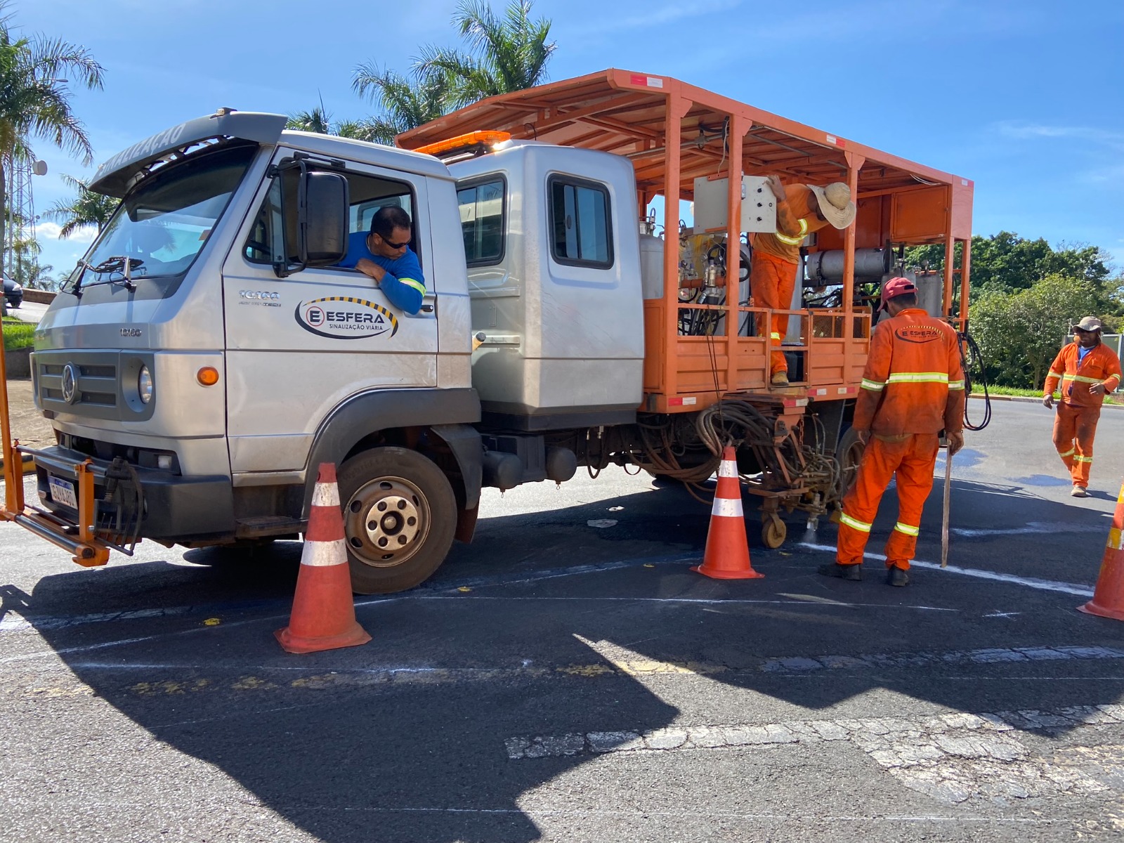 9ce60dd6-a384-436e-80cb-a7fa78e8649f