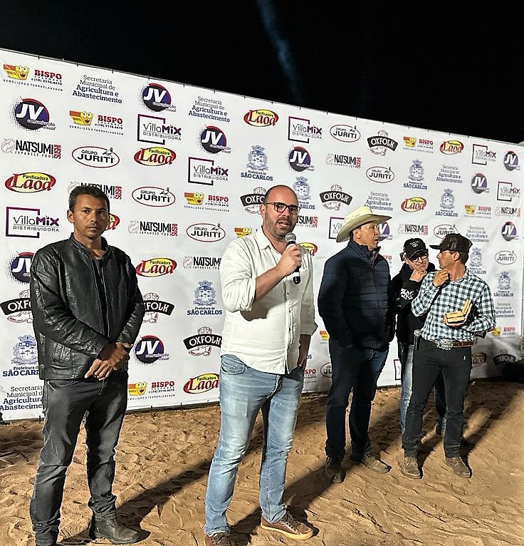 21095137-2bb7-4db1-bea1-11c5082155fb