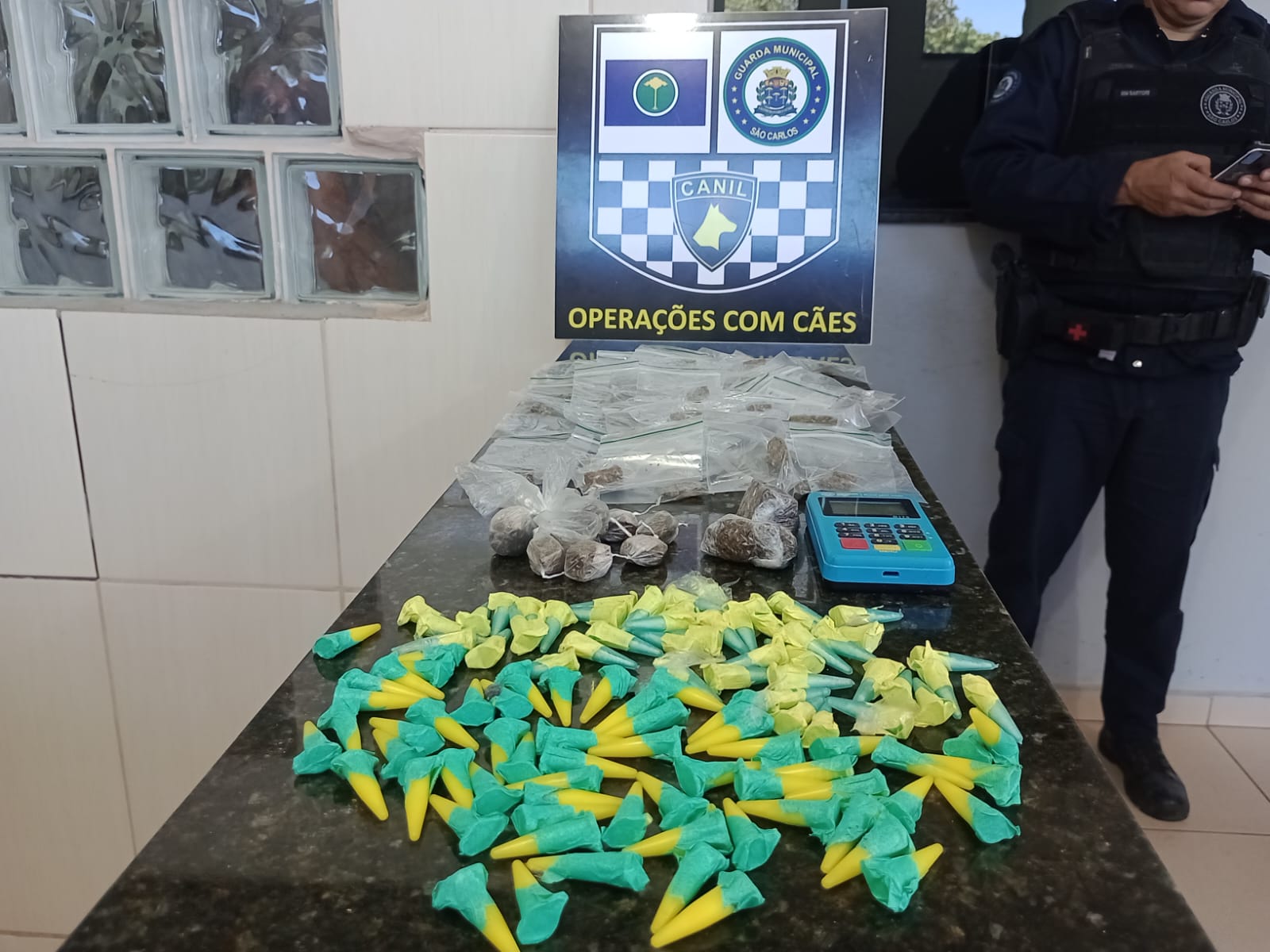 8133fee7-bfa2-4413-9a0d-06c89b68400a