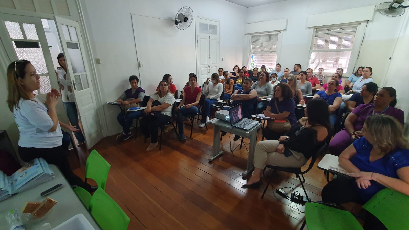 b6436858-8781-4fb7-92f1-328bd258b244