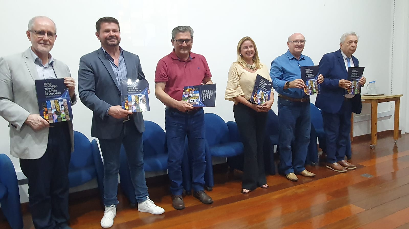 06fb715b-4ce5-42e5-ae0c-19bb740fef1a