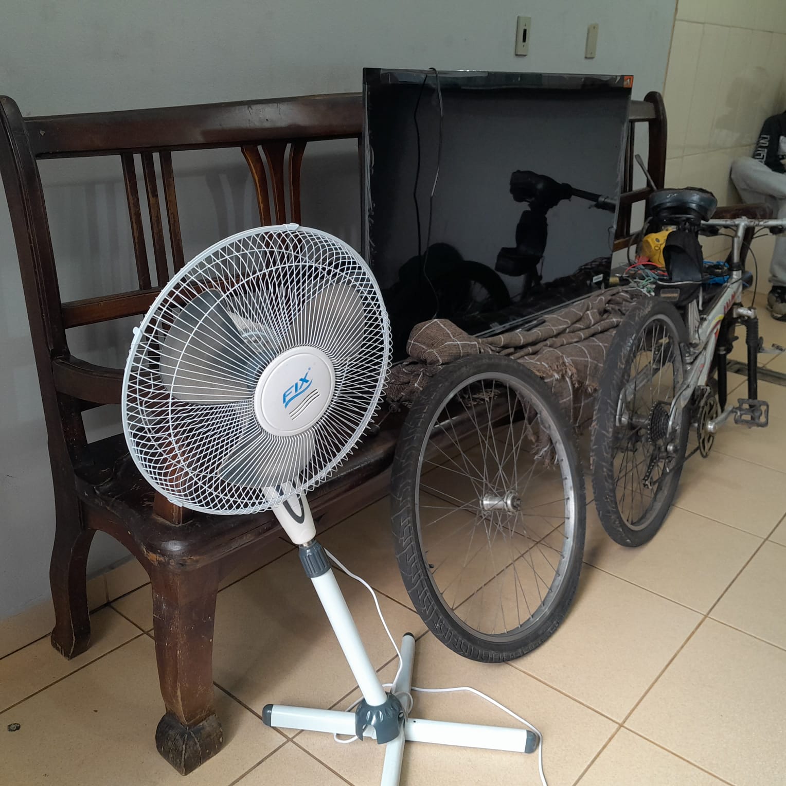 ec106973-a508-4dc4-9655-2f9301e6d61a