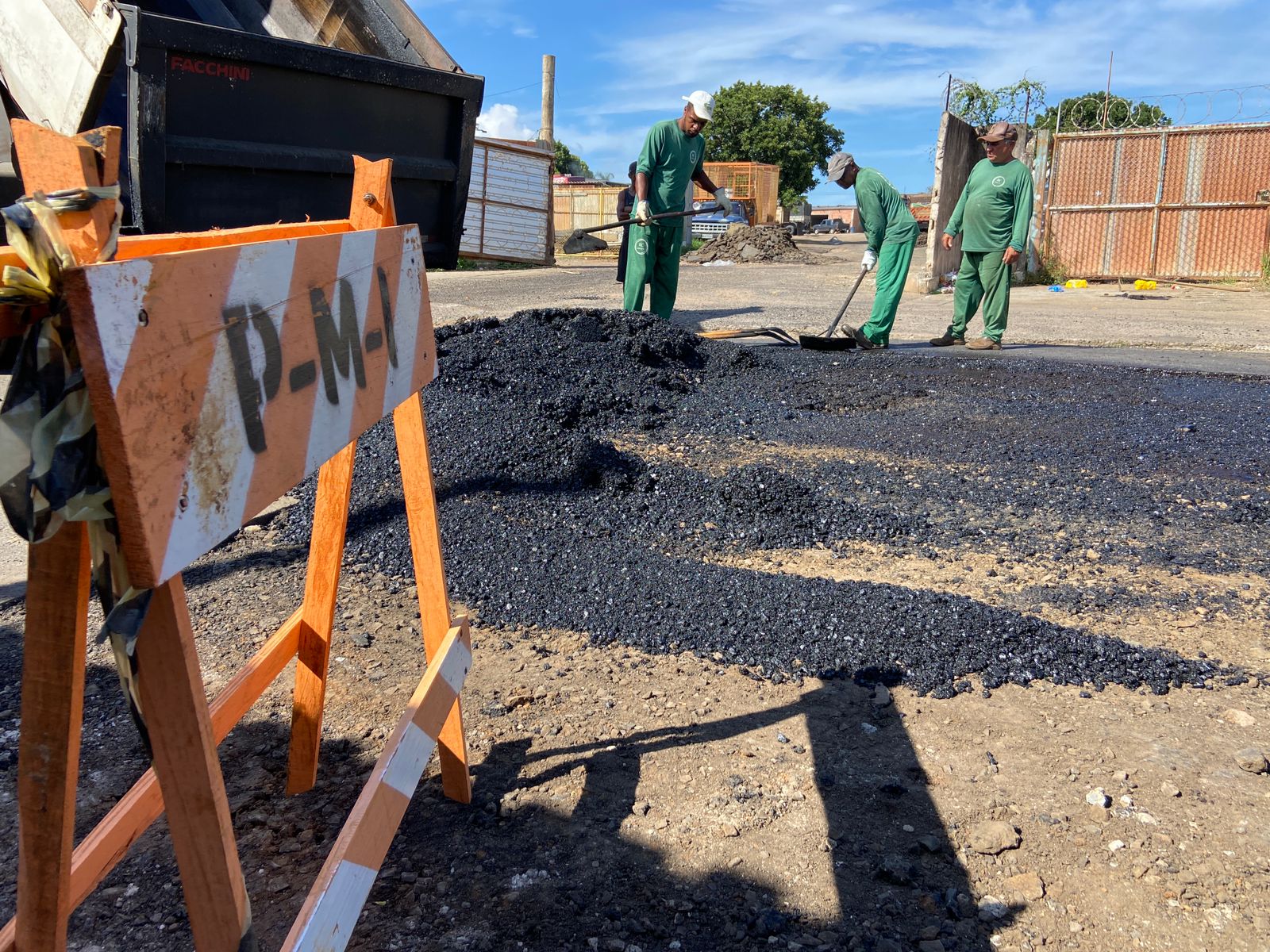 4dc9aa27-b261-4ef1-8177-925ea40739de