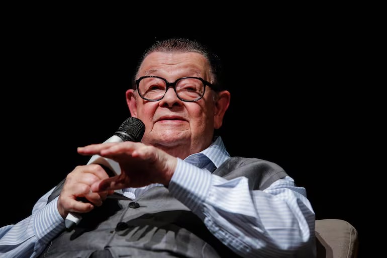 f2dc3115-c6ce-4d12-bd5a-d70c1f1fe3b0