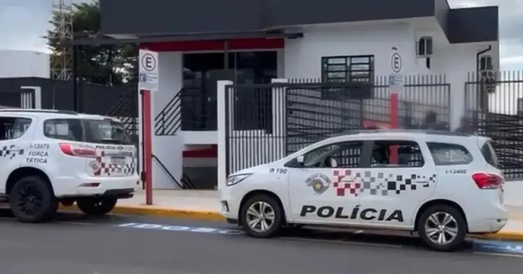 1feb3e1b-0bb7-404b-bc06-d002405e4f99