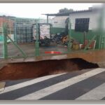 Tubulação de água causa grande buraco no bairro Cidade Aracy II