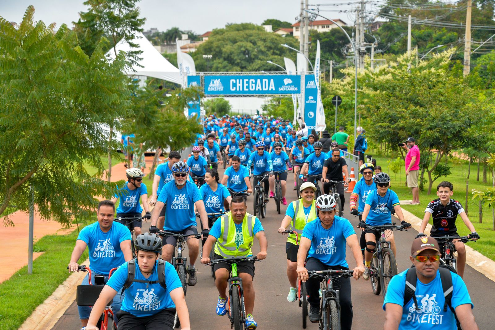 9e736cf4-9fe1-45f8-a2b9-9275de39a98b