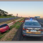 Homem suspeito de dirigir embriagado sofre acidente na rodovia Washington Luís em São Carlos