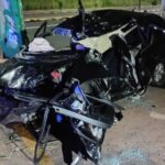 Casal fica gravemente ferido após colidir carro
