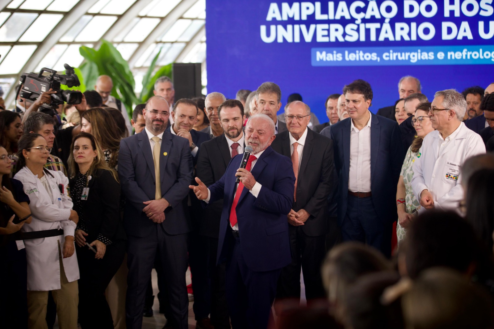 bda3511b-a2e2-425e-94e7-a33f202a8b07