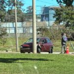 Corsa se arrebenta em poste na Praça Itália
